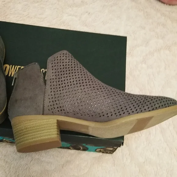 Lower East Side🌻 Perforated Vegan Booties - Picture 2 of 9